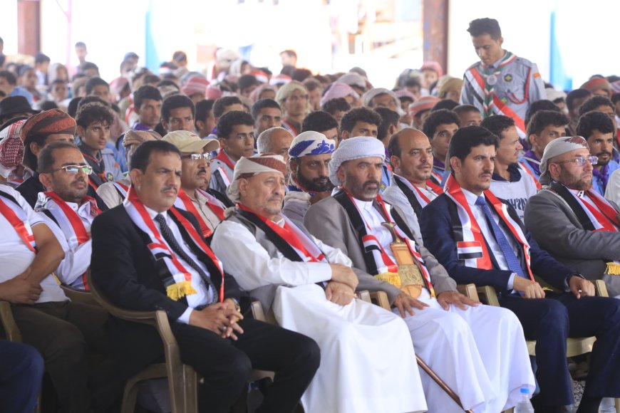 محافظة مأرب تختتم فعاليات وبرامج المخيمات الشبابية والمراكز الصيفية للشباب والفتيات