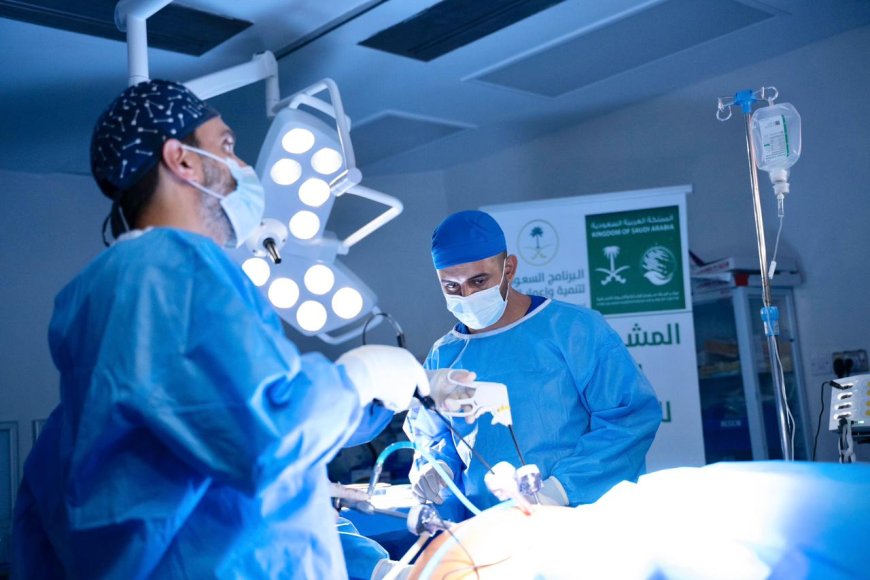 مركز الملك سلمان للإغاثة يختتم المشروع الطبي التطوعي للجراحة العامة في عدن