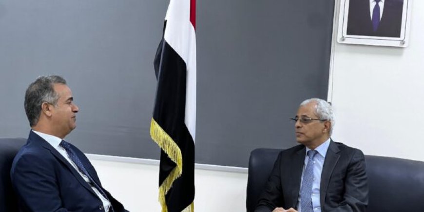 نائب وزير الخارجية يبحث مع السفير الليبي أوجه التعاون الثنائي في مختلف المجالات