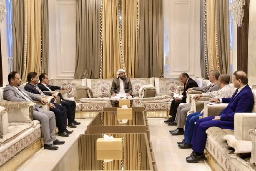 المحرّمي يلتقي قضاة المحكمة والنيابة الجزائية المتخصصة بعدن ويشدد على ضرورة تسريع البت في القضايا