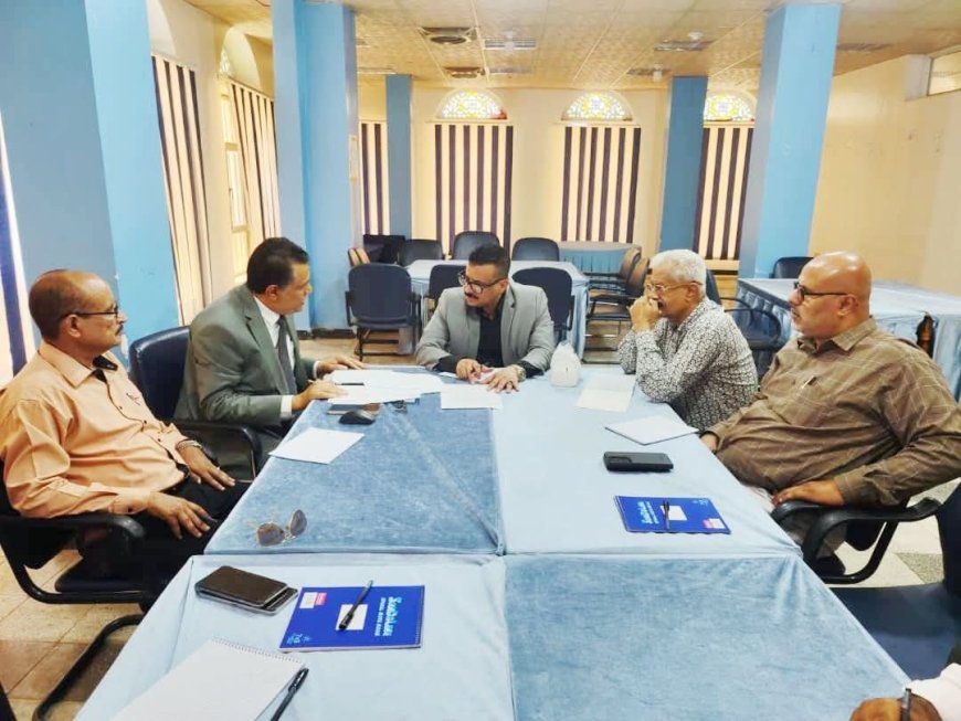 اجتماع تنسيقي بالغرفة التجارية بتعز لتعزيز آلية ضبط ومراقبة الاسعار