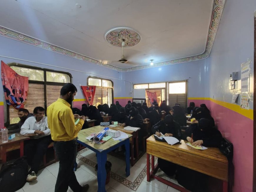 مدرسة نجمة الممدارة الحديثة تقيم دورات تدريبية وتأهيلية لطاقمها التعليمي