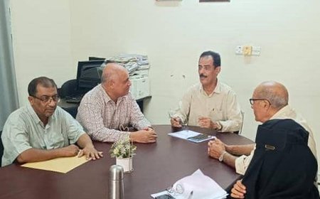 مؤسسة الطلاب المتفوقين بعدن تحيي بدء الدراسة الجامعية وتحث الطلاب على المثابرة بالتعليم