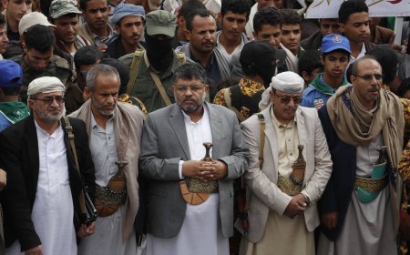 هروب جماعي لجماعة الحوثي عقب الهجمات الإسرائيلية.. تقرير