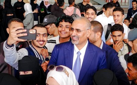 اللواء الزُبيدي يودّع طلاب المنحة الدراسية الإماراتية إلى أبوظبي ويحثهم على التميز العلمي