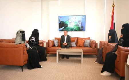 بقيادة اللجنة الوطنية للمرأة بمأرب ومشاركة فريق إعلاميات للسلام في زيارة نوعية لقناة سبأ لتكريس دور المرأة القيادي ..