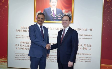 وزير الدولة محافظ عدن يلتقي نائب رئيس المؤتمر الاستشاري السياسي للشعب الصيني في شنغهاي