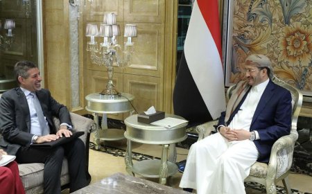 عضو مجلس القيادة الرئاسي عثمان مجلي يبحث مع السفير الأمريكي التطورات الراهنة