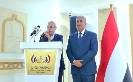 بحاح يحتفل بالذكري الـ(٦٣) لثورة 26 سبتمبر في السفارة اليمنية بمصر