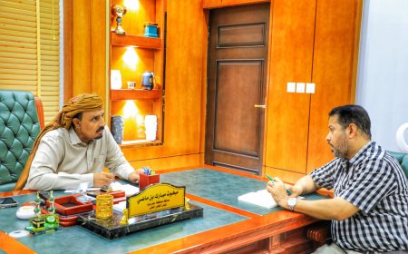 محافظ حضرموت يطلع على حُزمة المشاريع التنموية لمؤسسة صلة للتنمية تماشيًا مع خطة المحافظة التنموية والاقتصادية والاجتماعية