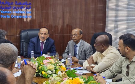 اللجنة الوزارية المكلفة من قبل وزير النقل تناقش أوضاع مؤسسة موانئ البحر العربي وتطّلع على مستوى الأداء