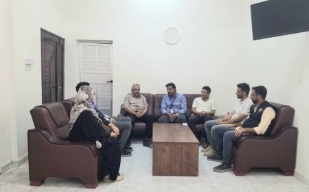 مدير عام مكتب التعليم الفني يلتقي فريقا هندسيا من منظمة الهجرة الدولية لمناقشة دعم المعاهد في عدن