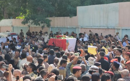 تشييع جثمان الشهيدة افتهان المشهري إلى مقبرة قرية الشباطي بمسقط رأسها 