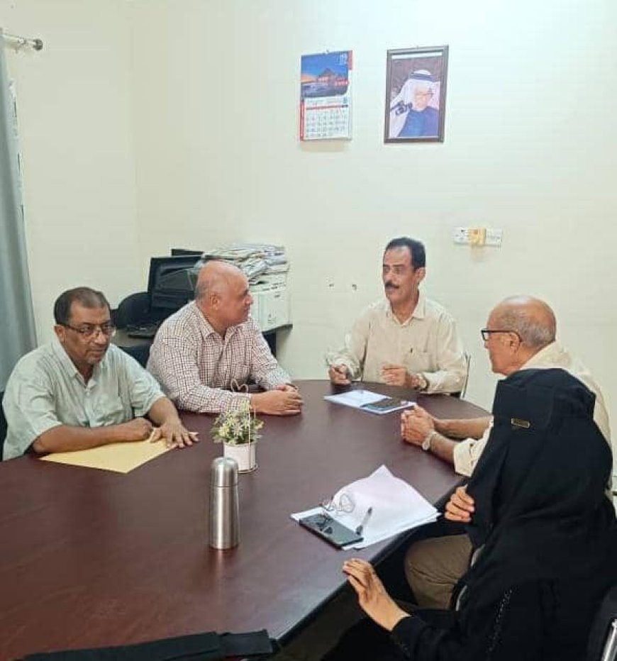 مؤسسة الطلاب المتفوقين بعدن تحيي بدء الدراسة الجامعية وتحث الطلاب على المثابرة بالتعليم