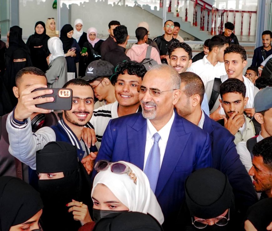 اللواء الزُبيدي يودّع طلاب المنحة الدراسية الإماراتية إلى أبوظبي ويحثهم على التميز العلمي