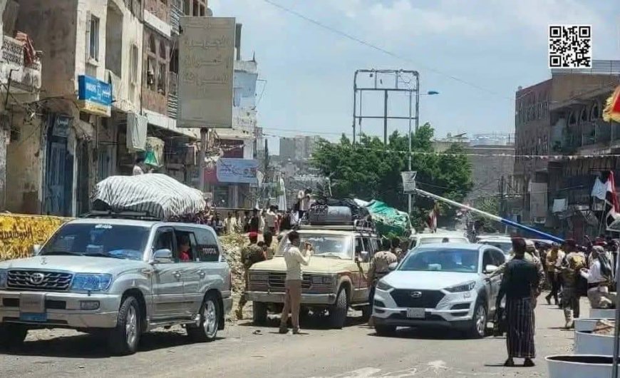 أمنية تعز " تقرر منع الأطفال من مغادرة منافذ المحافظة ، دون مرافقة ولي أمرهم ،والتأكد من هويتة الوالدين قبل السماح بالمرور .