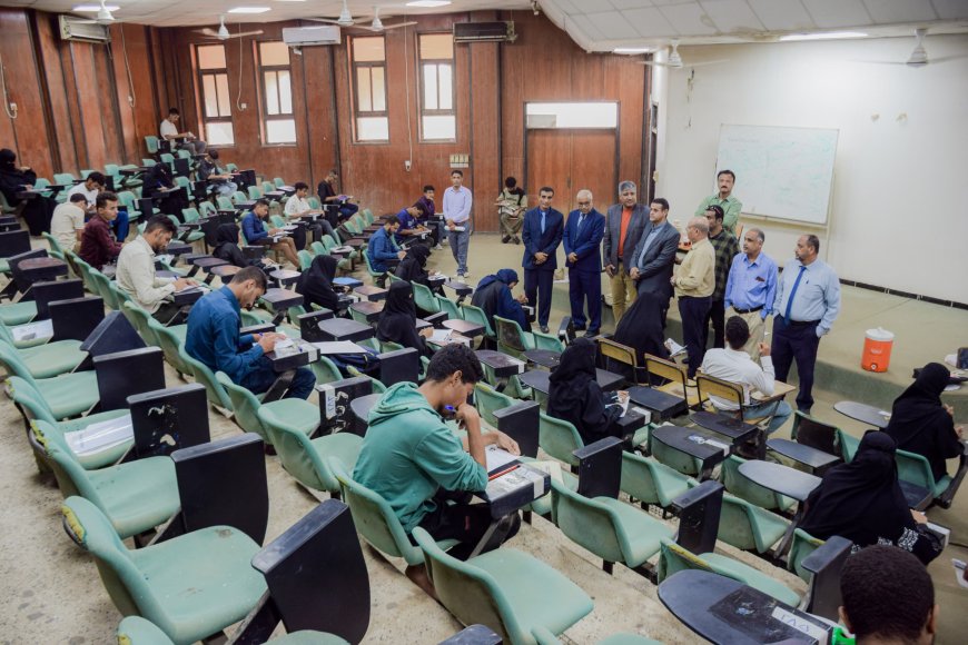 جامعة عدن تختتم امتحانات المفاضلة بكلية الحقوق للعام الجامعي الجديد