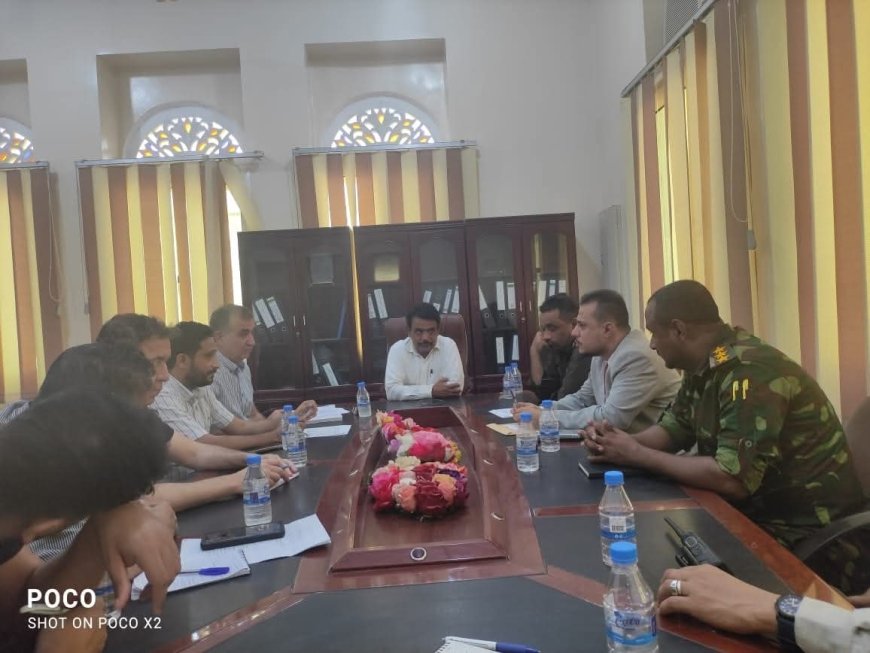 النيابة العامة تستقبل وفدًا حقوقيًا دوليًا لبحث أوضاع السجناء في حضرموت