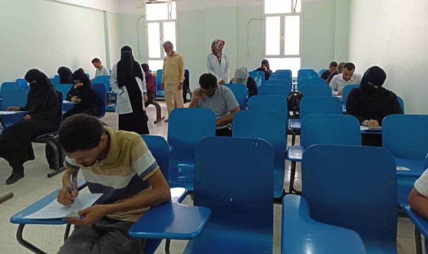 كلية الصيدلة بجامعة عدن تدشن امتحان القبول لطلاب الماجستير للعام الجامعي الجديد 