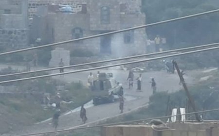 عاجل.تعز.استهداف قائد محور طور الباحة بالانفجار الذي وقع بالتربة.