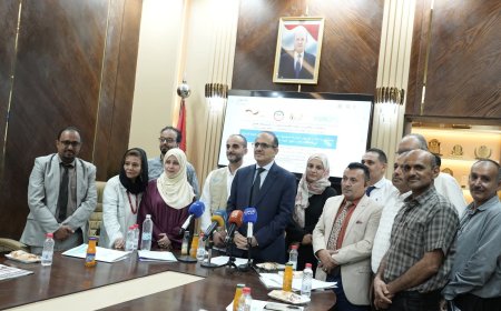 وزير الصحة يدشن البرنامج التدريبي لرفع قدرات الكوادر الصحية في عدد من المحافظات