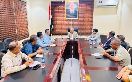 الوزير الشرجبي يحث مع البرنامج العالمي للجريمة البحرية دعم جهود حماية البيئة البحرية