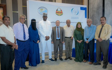 رئيس جامعة عدن يشارك في اختتام ورشة "بناء القدرات النفسية والعقلية للمراهقين والشباب"التي نظمتها اللجنة الوطنية اليمنية للتربية والثقافة والعلوم