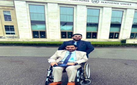 من كرسي الإعاقة إلى منصة الأمم المتحدة.. يمني يهزم الألم بالإرادة