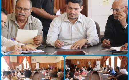 برئاسة الشوبجي.. محلي البريقة يفتح مظاريف ( 5 ) مناقصات لتنفيذ أعمال ضمن مشاريع 2025م بالمديرية