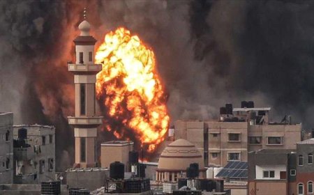 غارات إسرائيلية على غزة رغم إعلان وقف إطلاق النار