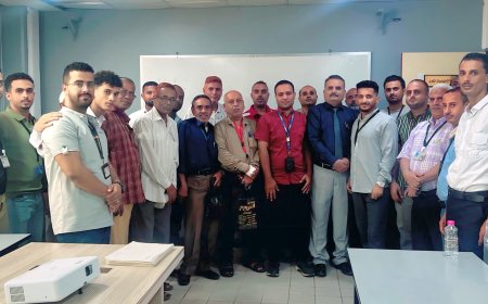 مدير مطار عدن الدولي يحضر حفل ختام الأسبوع العاشر لبرنامج التوعية الأمنية لموظفي المطار