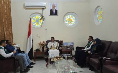 بتمويل من مركز الملك سلمان.. مأرب تبحث مع مؤسسة يماني تنفيذ مشروع لتحسين خدمات المياه بهيئة مستشفى مأرب