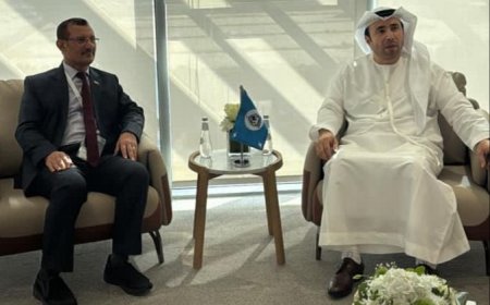 اللواء الصلوي يبحث مع رئيس الإنتربول الدولي تعزيز التعاون الأمني المشترك