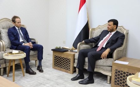 الدكتور عبدالله العليمي يستقبل نائب رئيس مجموعة الأزمات الدولية