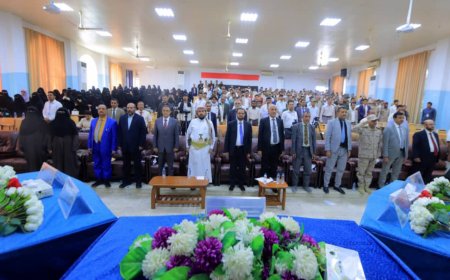 جامعة إقليم سبأ تحيي ذكرى ثورة 14 أكتوبر بندوة وطنية حول مسارات الثورة اليمنية وتحدياتها