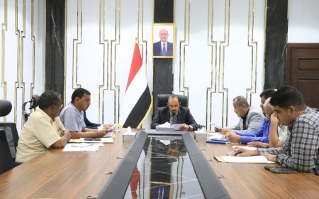 خلال اجتماع ترأسه محافظ حضرموت،،لجنة المناقصات الرئيسية تُقر المعالجات الهادفة لاستكمال مشروع محطة رفع المجاري بمدينة الشحر