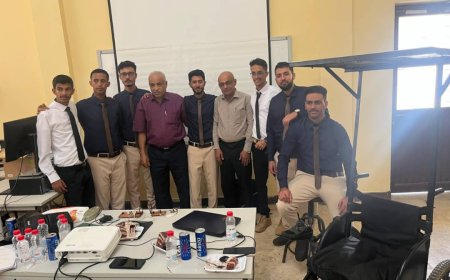 طلاب الميكاترونكس بجامعة عدن يناقشون مشاريع تخرج في مجالي الطاقة المتجددة والنقل اللاسلكي