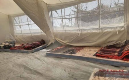 خلية الأعمال الإنسانية تتدخل لإغاثة أسرة فقدت منزلها في حريق جنوب الحديدة