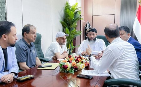 وزير الأوقاف والإرشاد يترأس اجتماعاً للجنة المناقصات والمزايدات