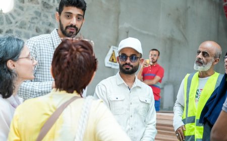 مدير عام صيرة ووفد فرنسي يزورون مشروع ترميم سينما برافين “أروى” بعدن