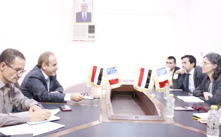 الوصابي يبحث مع السفيرة الفرنسية تفعيل مراكز اللغة الفرنسية وتعزيز التعاون الثنائي