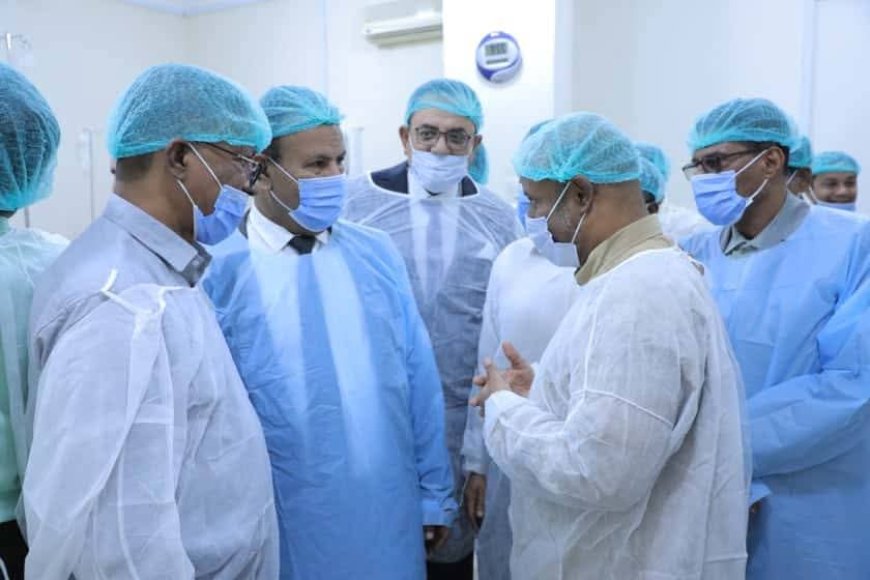 الوكيل العامري يدشن المخيم الطبي المجاني للعيون في مديرية تريم 