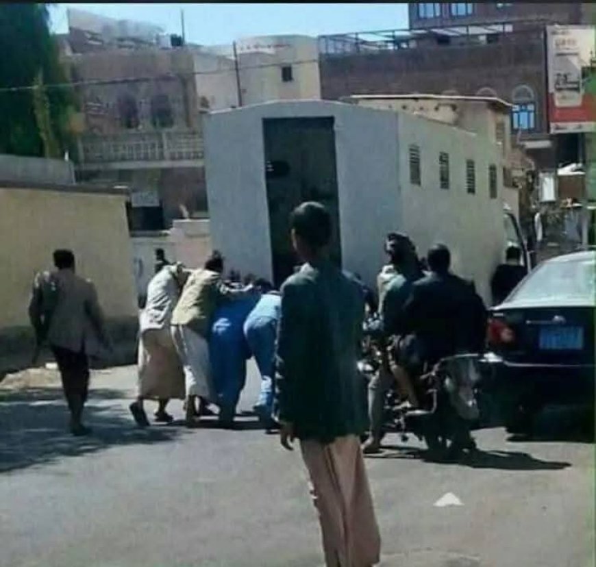 بالصورة.. مشهد لم يحدث إلا في اليمن!
