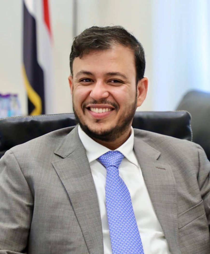 عبدالله العليمي يؤكد تماسك “الرئاسي اليمني” ويتعهد بـ “روح جديدة” أمام فكّيْ الإنقلاب والانهيار الإقتصادي 
