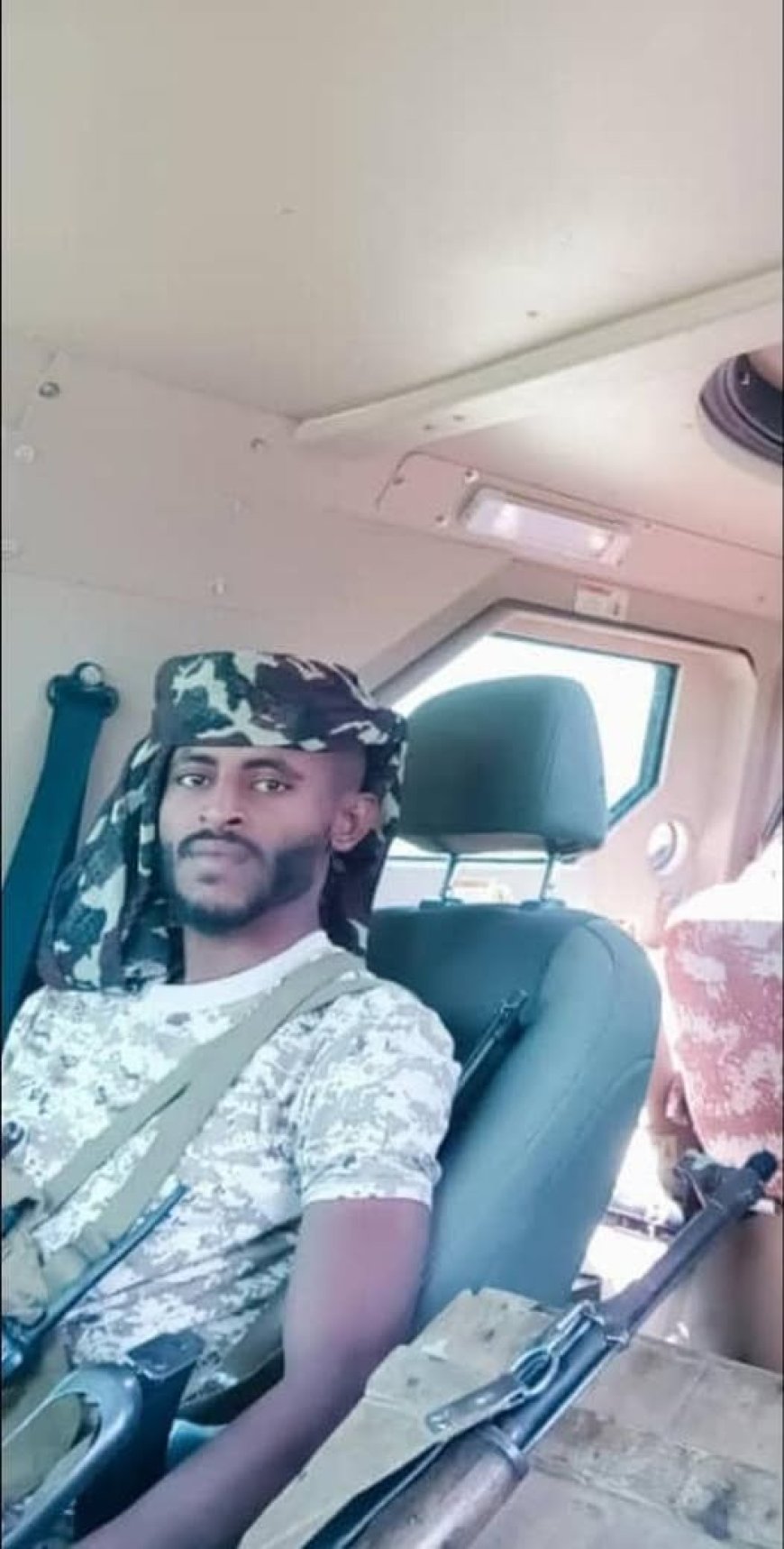 بالاسم والصورة.. الكشف عن هوية الشهيد الثالث في الهجوم الإرهابي على اللواء الأول دعم وإسناد بالمحفد