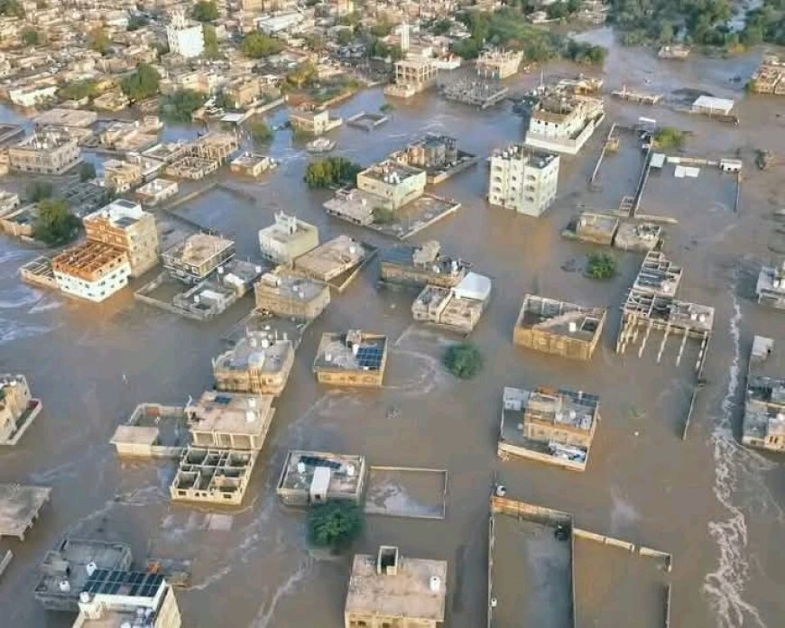 قيادة ومنتسبو قوات الواجب السعودية 802 بعدن تقدّم أكثر من 42 مليون ريال لمتضرري السيول في عدن