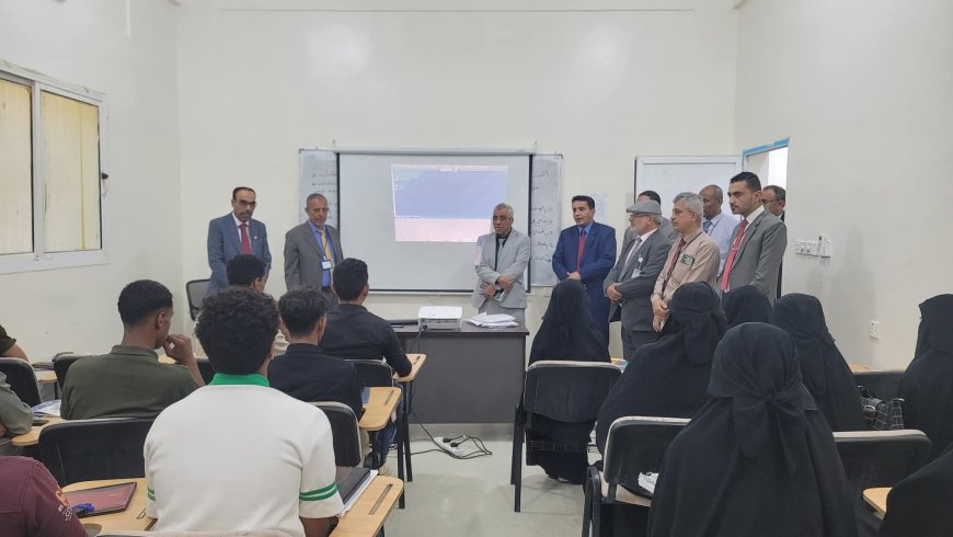 وفد من الوزارة يزور جامعة أرخبيل سقطرى لتقييم برامجها وبنيتها التحتية