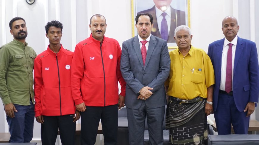 البكري يكرّم البطلة (إيمان) الحائزة على الميدالية البرونزية في سباقات الهجن بالبحرين