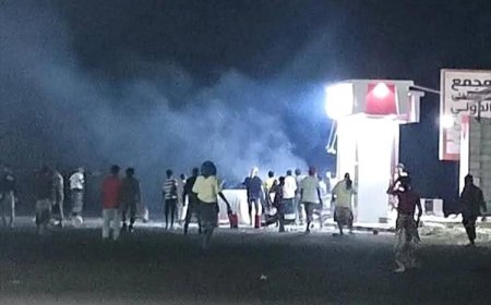 انفجار بمحطة غاز في مجمع دوفس التجاري بأبين