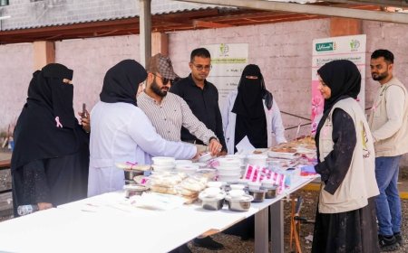 بمشاركة بن جرادي.. ركن توعوي وطبق خيري لدعم مريضات سرطان الثدي في مركز الطوارئ التوليدية بصيرة